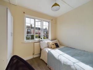 bed 2 - click for photo gallery